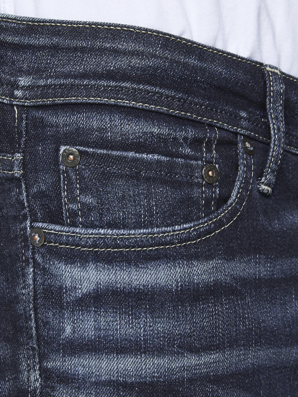model_shot-detail